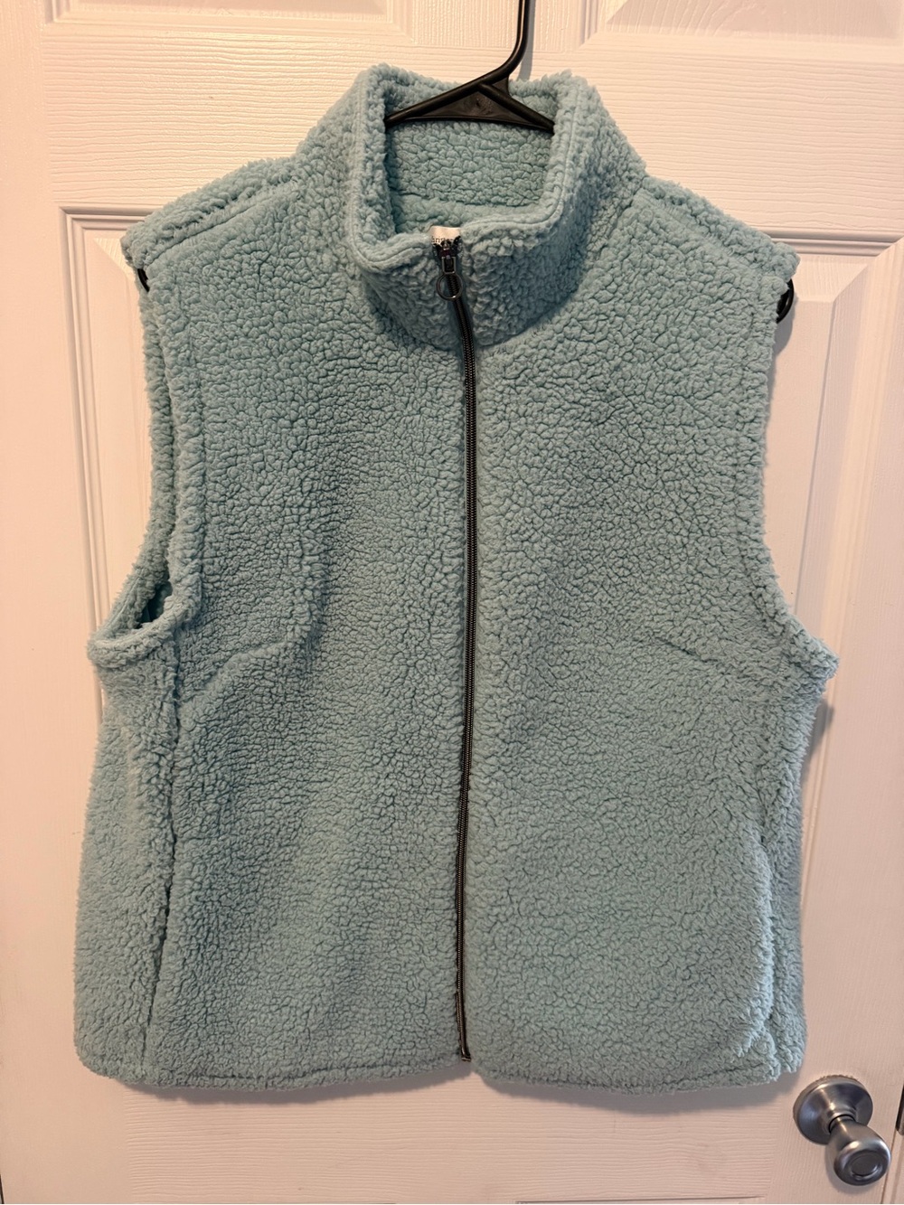 Woman’s Plush Sherpa Zip-Up Vest - Light Blue
